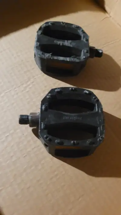 2 pédales de vélo pour enfant, View more