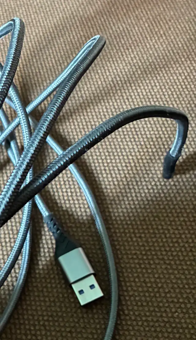Long Phone Charger Cord in Cell Phone Accessories in London - Image 3