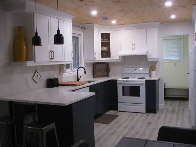 Family Cottage For Rent (Lake View) in Ontario in Canada - Image 11