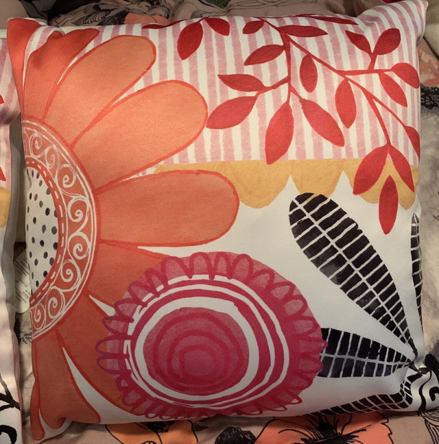 2 Pier 1 NEW WITH TAGS Flower Power Throw Pillows in Other in Calgary - Image 3