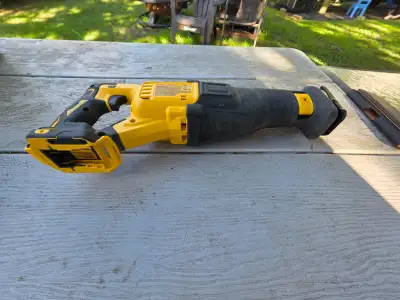 DEWALT 20V MAX FLEXVOLT ADVANTAGE Lithium-Ion Cordless SAWZALL, View more