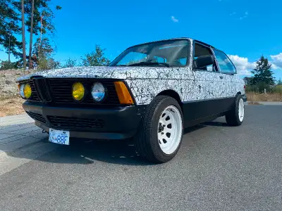 1981 BMW 320i “E21” sport 2dr rwd coupe. 1.8L 4cyl 5spd manual lsd rear 360xxx km. 3rd owner & alway...
