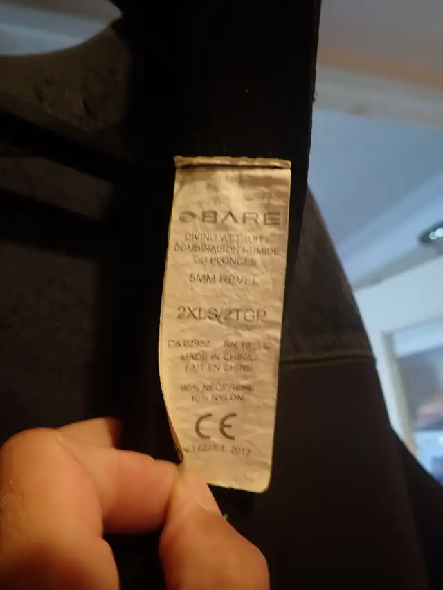 Bare Revel 5mm Men's Wetsuit - Size 2XLS - Great Condition in Water Sports in Ottawa - Image 4