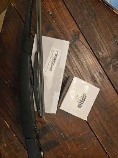 Nissan rogue parts, rear windshield wiper, o2 sensor and fuel sensor
