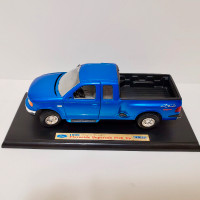 1999 Ford F-150 Flareside Supercab Pick Up Welly Die-Cast Model