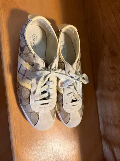 Coach shoes size 8, View more