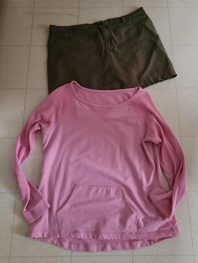 Danskin XL top with Reitmans Skort- together for $5 in Women's - Tops & Outerwear in Grande Prairie