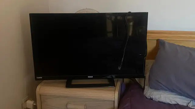 RCA 32" LED TV model RLDED3258A-C in TVs in City of Montréal - Image 2