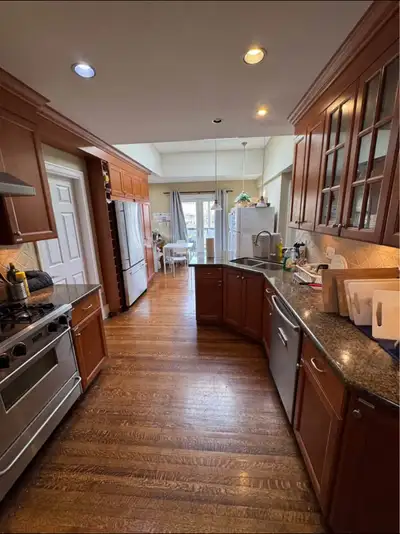 Room for Rent (Short term)