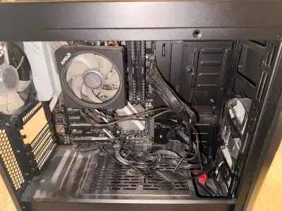 Has everything but a gpu. 32gb 3200mhz ddr4 ram, ryzen 7 2700x cpu, 1tb ssd samsung 970 eco