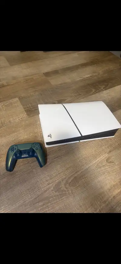 PS5 with controller in great shape would consider a trade for an Oculus Quest 3