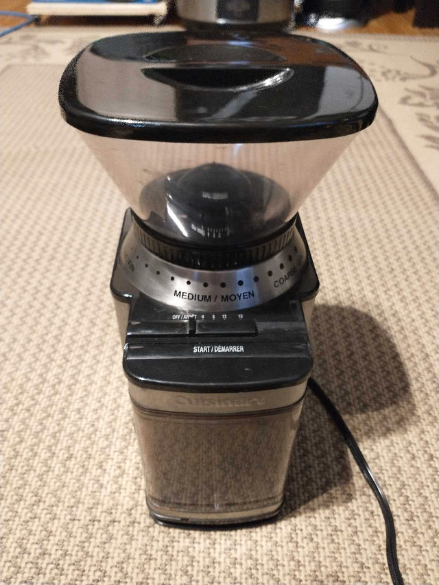 CUISINART DBM-8C SUPREME BURR MILL COFFEE GRINDER dans Machines à café  à Ville de Montréal