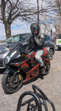 O3 GSXR1000 for sale must go asap $3500 O.B.O  SERIOUS BUYERS 