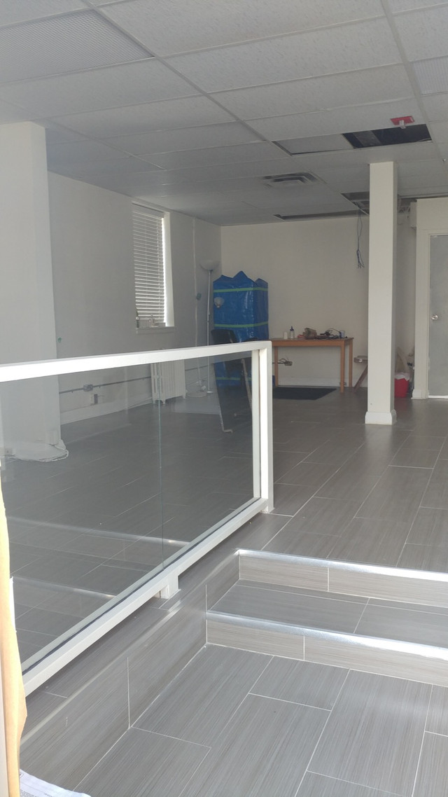 East York prime vacant office/retail space    in Commercial & Office Space for Rent in City of Toronto - Image 3