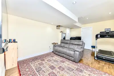 2 Parkings. Seprate Laundry 2 huge bedrooms with walking closets Separate big Living Room Separate s...