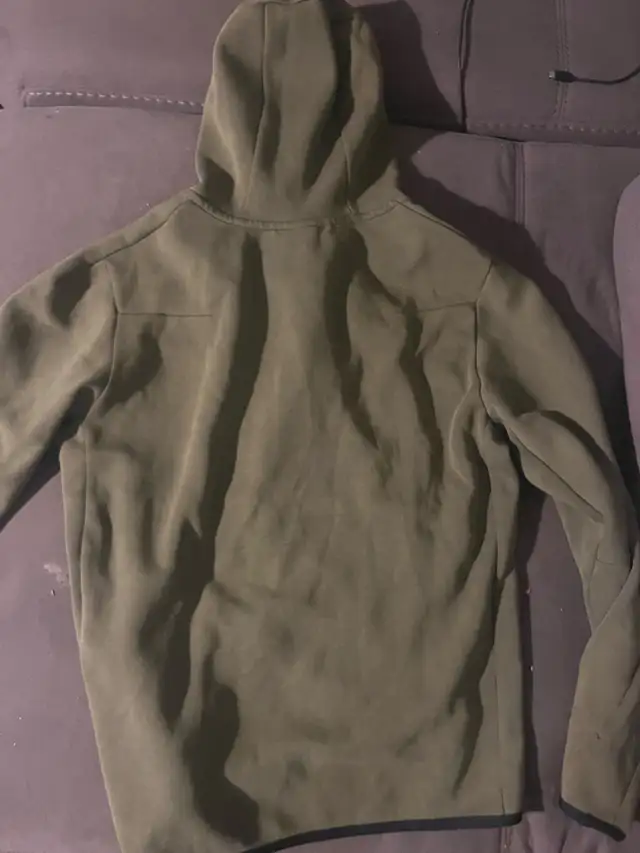 Green kaki Nike tech sweater62863728784258121