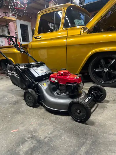 Honda commercial lawnmower , View more
