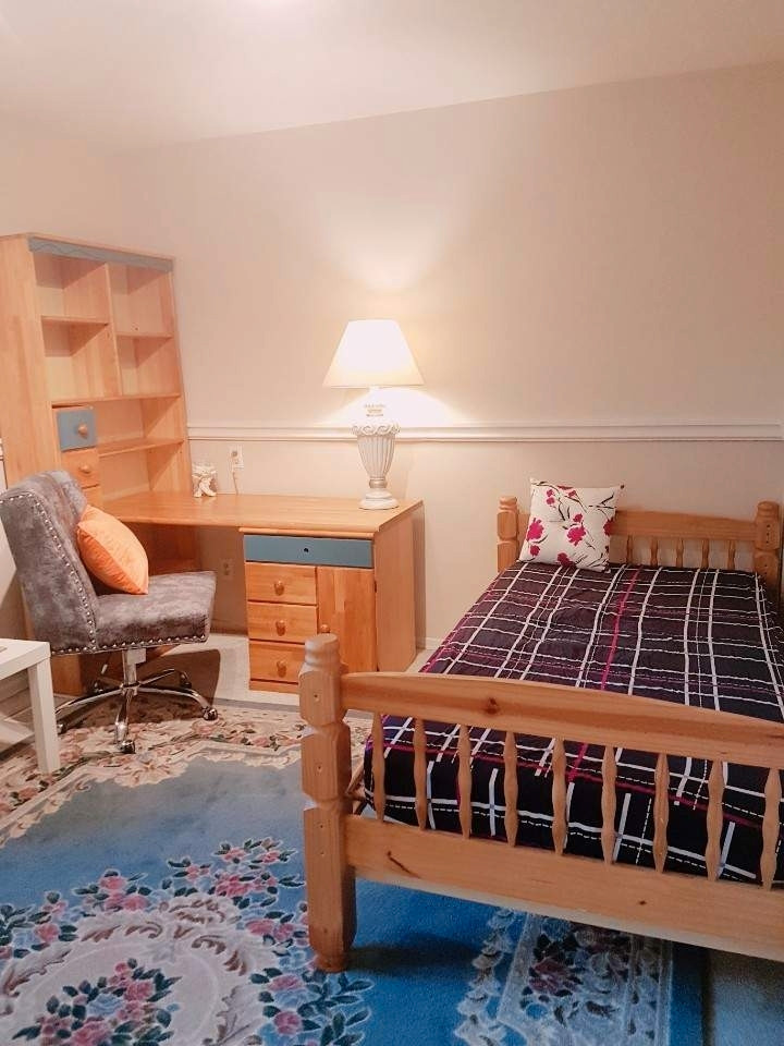 Room Renting in North York (Steeles/Bayview) Sep.1 Room Rentals