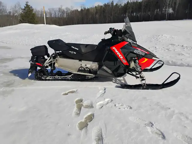 2016 Polaris Axys Switchback 800 Pro-S in Snowmobiles in Ottawa - Image 4