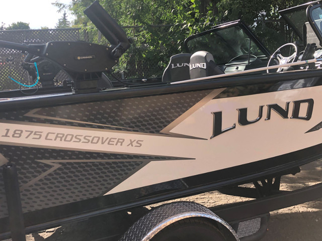 2021 Lund 1875 Crossover XS Fish & Family Boat Like Brand New in Powerboats & Motorboats in Markham / York Region - Image 2