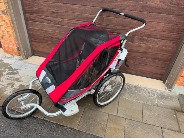 Double walking/ jogging stroller in Strollers, Carriers & Car Seats in Oakville / Halton Region - Image 3
