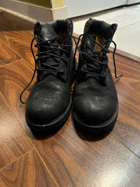 Timberland black boots, like new size 4.5 youth