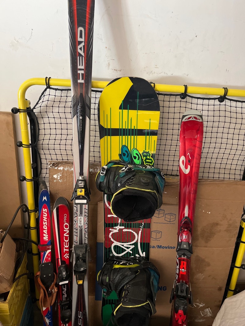 Free skis Free Stuff Calgary Kijiji