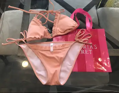 Victoria’s Secret / S  / BN, View more