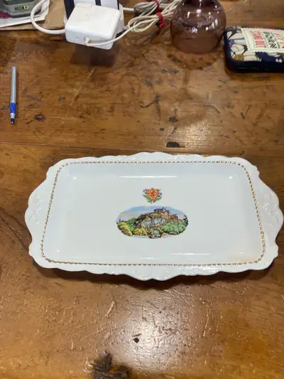 Small Liverpool Road pottery serving platter - Edinburgh Castle, View more