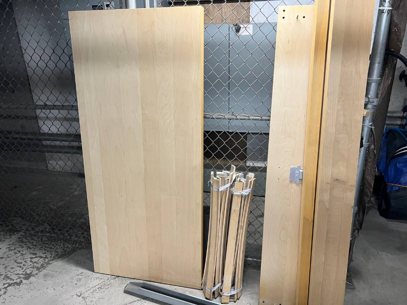 Free queen bed headboard footboard rails and slats Free Stuff