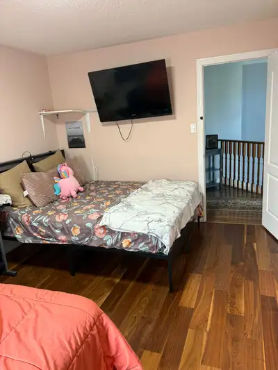 FOR 2 girls room for rent