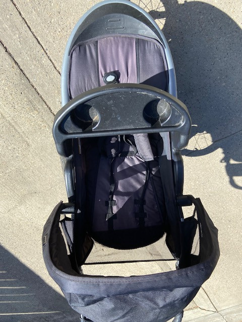 stroller in Strollers, Carriers & Car Seats in Strathcona County