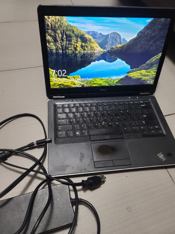 Dell Precision 4530 Laptop i7 with 8GB/256GB/excellent condition in Laptops in Markham / York Region