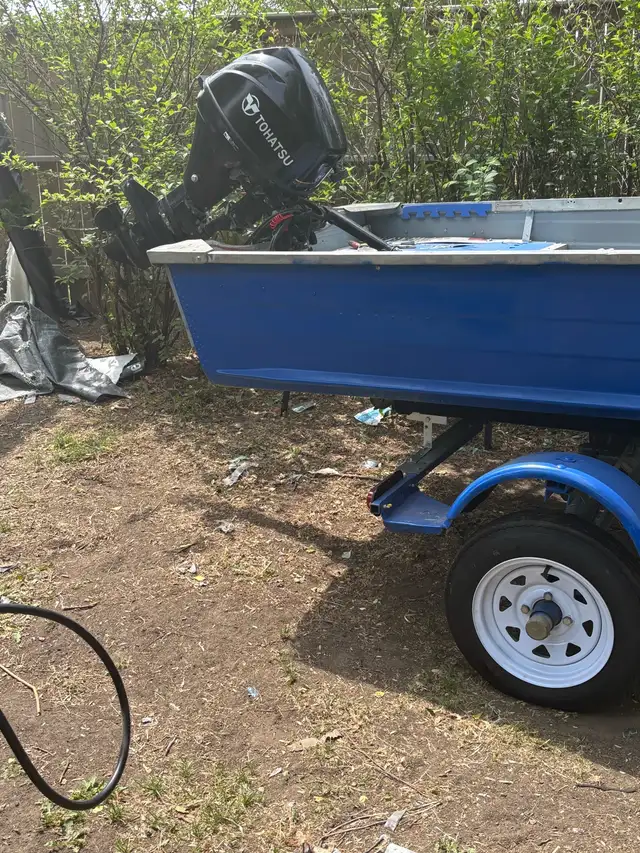 12 foot aluminum boat in Powerboats & Motorboats in Saskatoon - Image 9