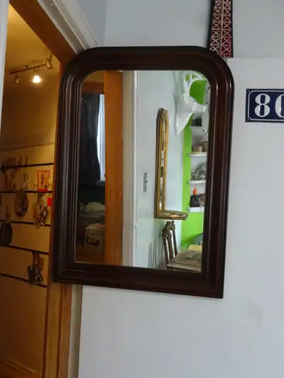 Miroir  en bois mass Louis-Philippe des motifs allongés sculptés, View more