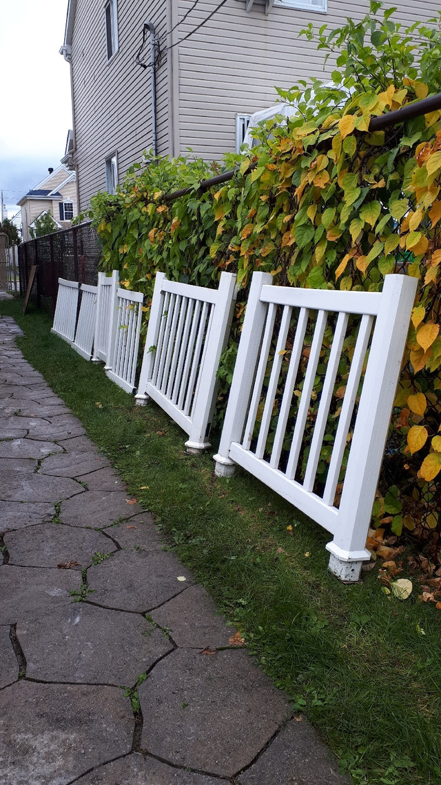 Lot rampe pvc 36 pouces & 6 poteaux 38 pouces dans Terrasses et clôtures  à Laval/Rive Nord