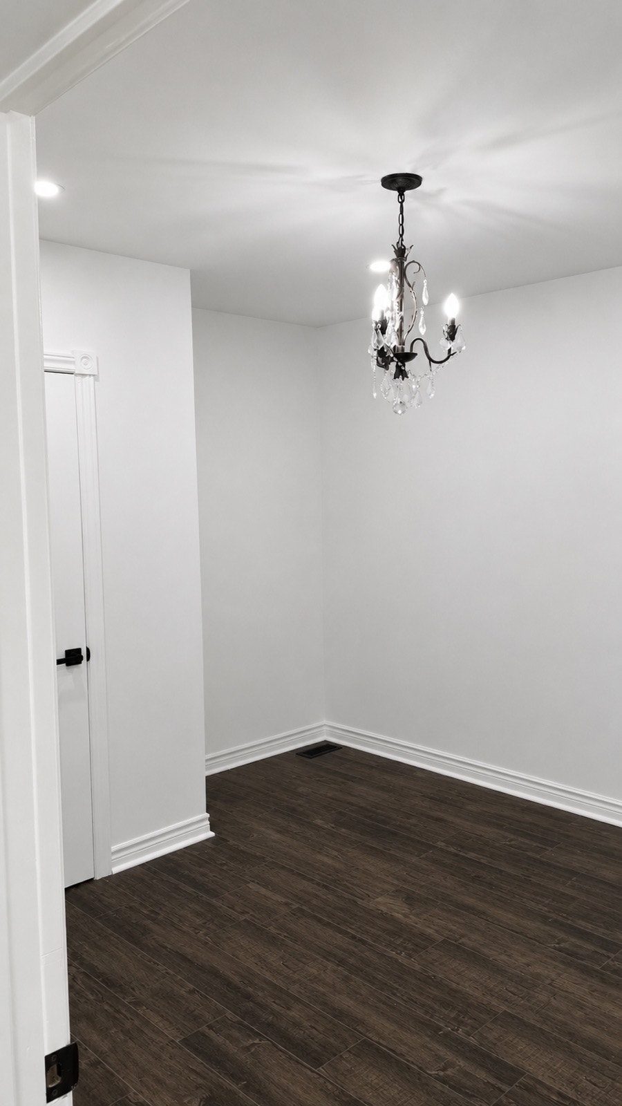 Two BR one bath main level Aurora Main level for rent 4