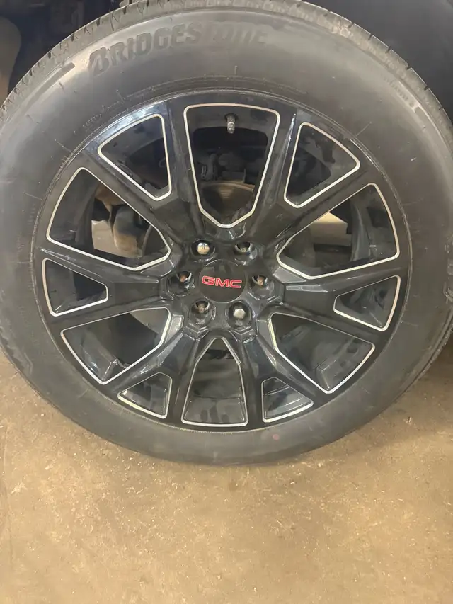 2025 GMC Yukon 22 inch9  wheels tires in Tires & Rims in Edmonton - Image 2