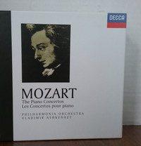 CD Box Set - 10 discs Mozart The Piano Concertos (1756-1791)