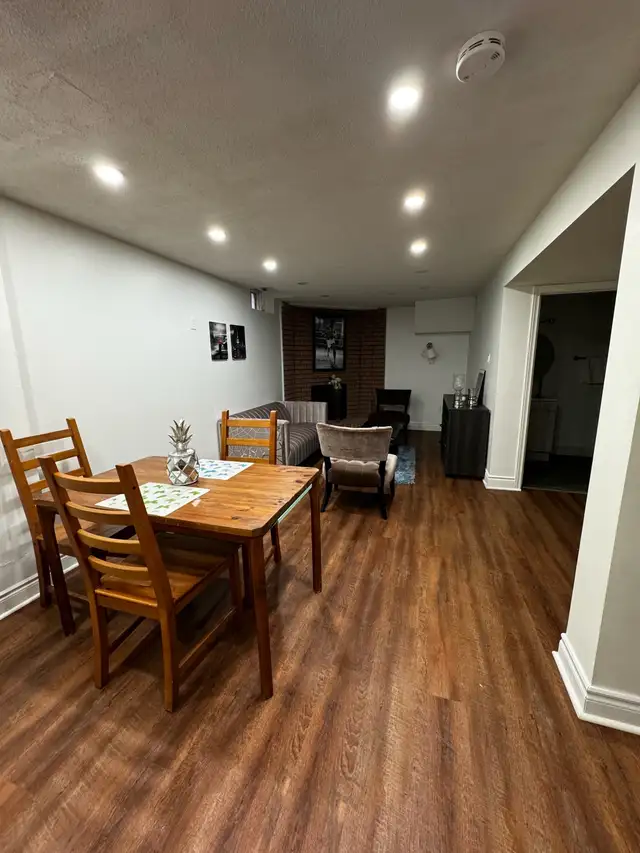 One bedroom basement in Room Rentals & Roommates in Mississauga / Peel Region - Image 8