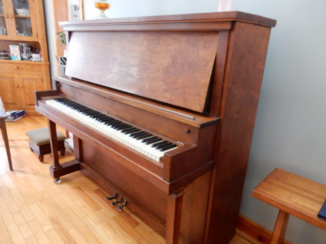 Free Piano in Pianos & Keyboards in Kingston