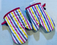 Child / Toddler play oven mitts 
