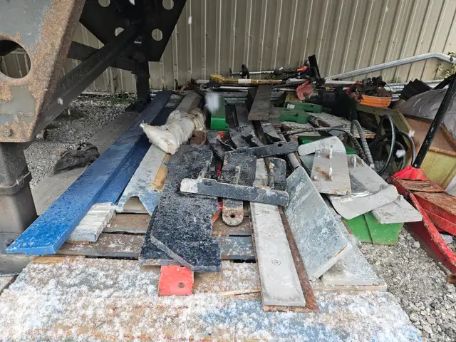 Lames à neige pour souffleuse - Snow blades for snowblower in Snowblowers in West Island - Image 2