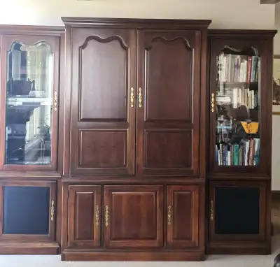 Thomasville Solid Cherry 3-Piece Modular Unit- Excellent Quality, View more