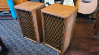 Realistic Nova 6 bookshelf speakers