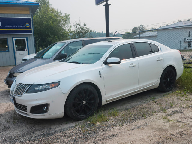 2011 lincoln mks in Cars & Trucks in Kenora