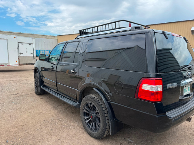2012 Ford Expedition Max in Cars & Trucks in Regina - Image 3