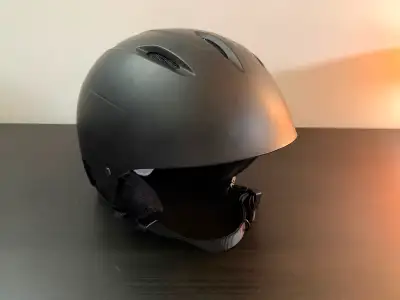 Ski/Snowboard Helmet with or without Goggles, View more