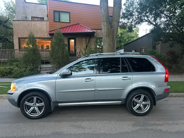 2011 Volvo XC90 R-Design