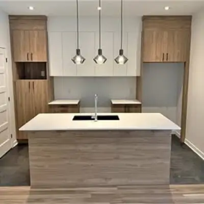 Magnifique condo 4½!!!! 97 boul. de Chambéry : Disponible pour le 1er juillet!!!! Caractéristiques:...